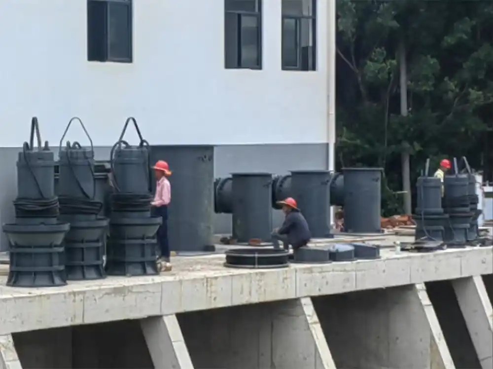 submersible axial flow pump